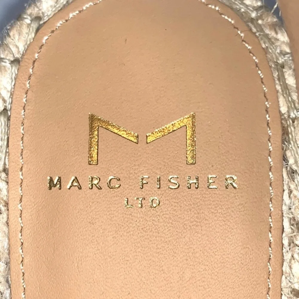 Marc Fisher size 8 leather snakeskin wedge sandals - Picture 11 of 12